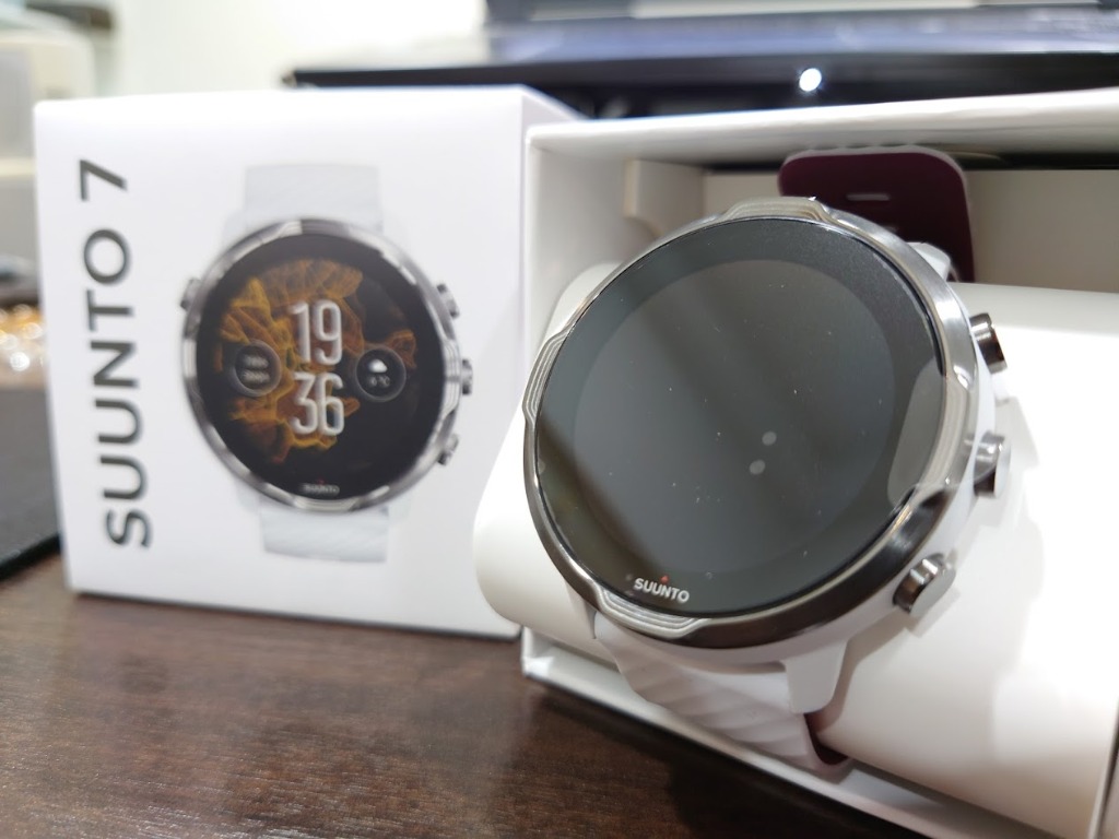 Suunto 7 White Burgundy Sports Equipment Exercise Fitness