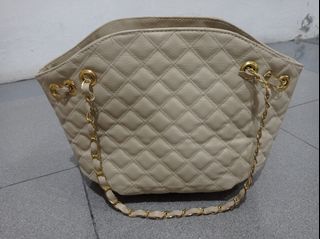 (Kategori: ) berada di . Dikirim oleh findthings.corner (ID iklan 1055337327, Gambar 1). Deskripsi: .