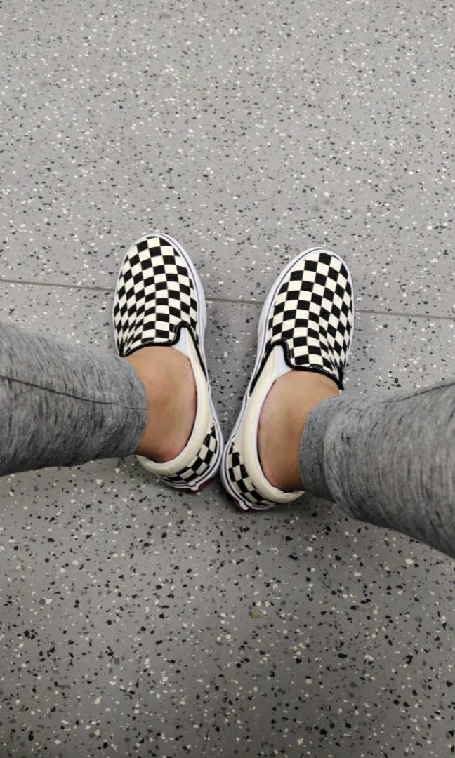 US 7.5 Vans Checkered Slip Ons