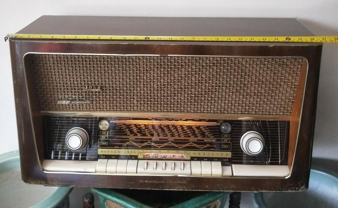 Vintage 1956 Grundig Model 3068 Tube Radio, Hobbies & Toys, Memorabilia ...