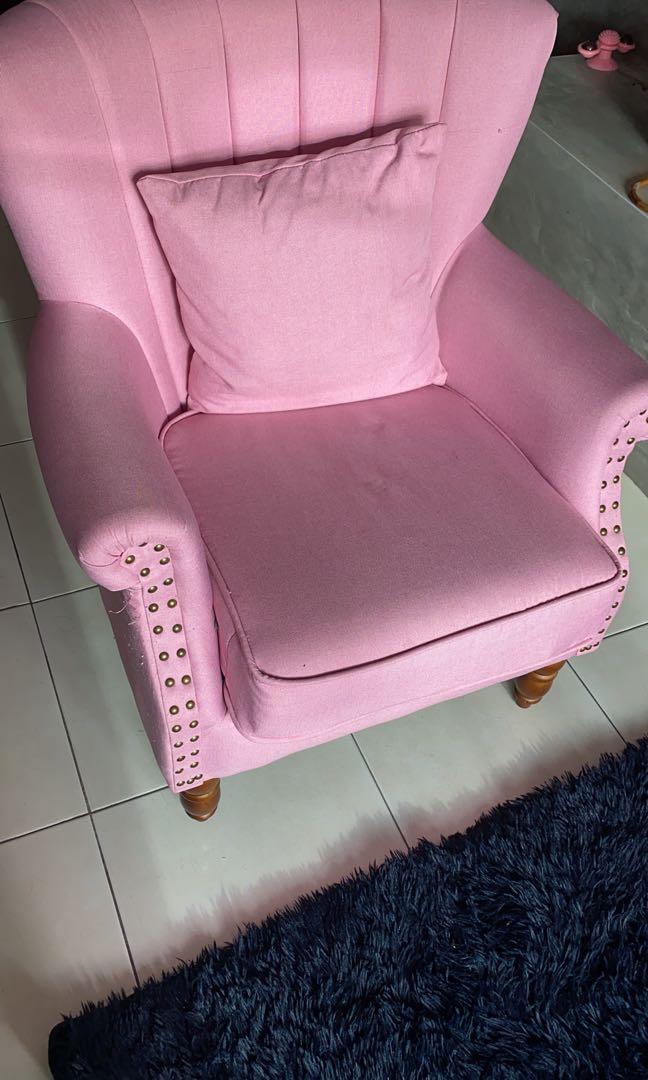 Pink clearance wing chair