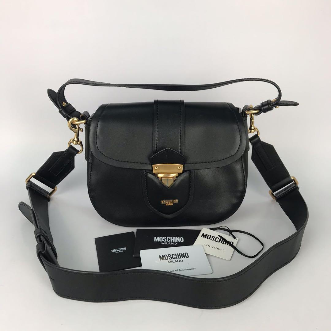 Moschino hidden 2025 lock bag