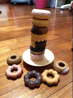 Balancing donut game
