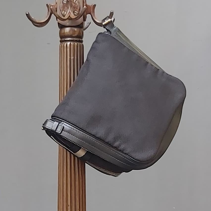 bally weekend bag