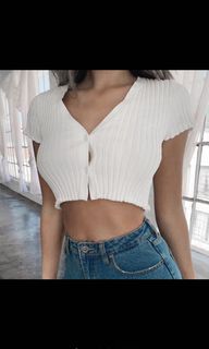 (Category: ) located in . Submitted by kxwardrobeclearance (Listing ID 1055560636, Image 1). Description: .