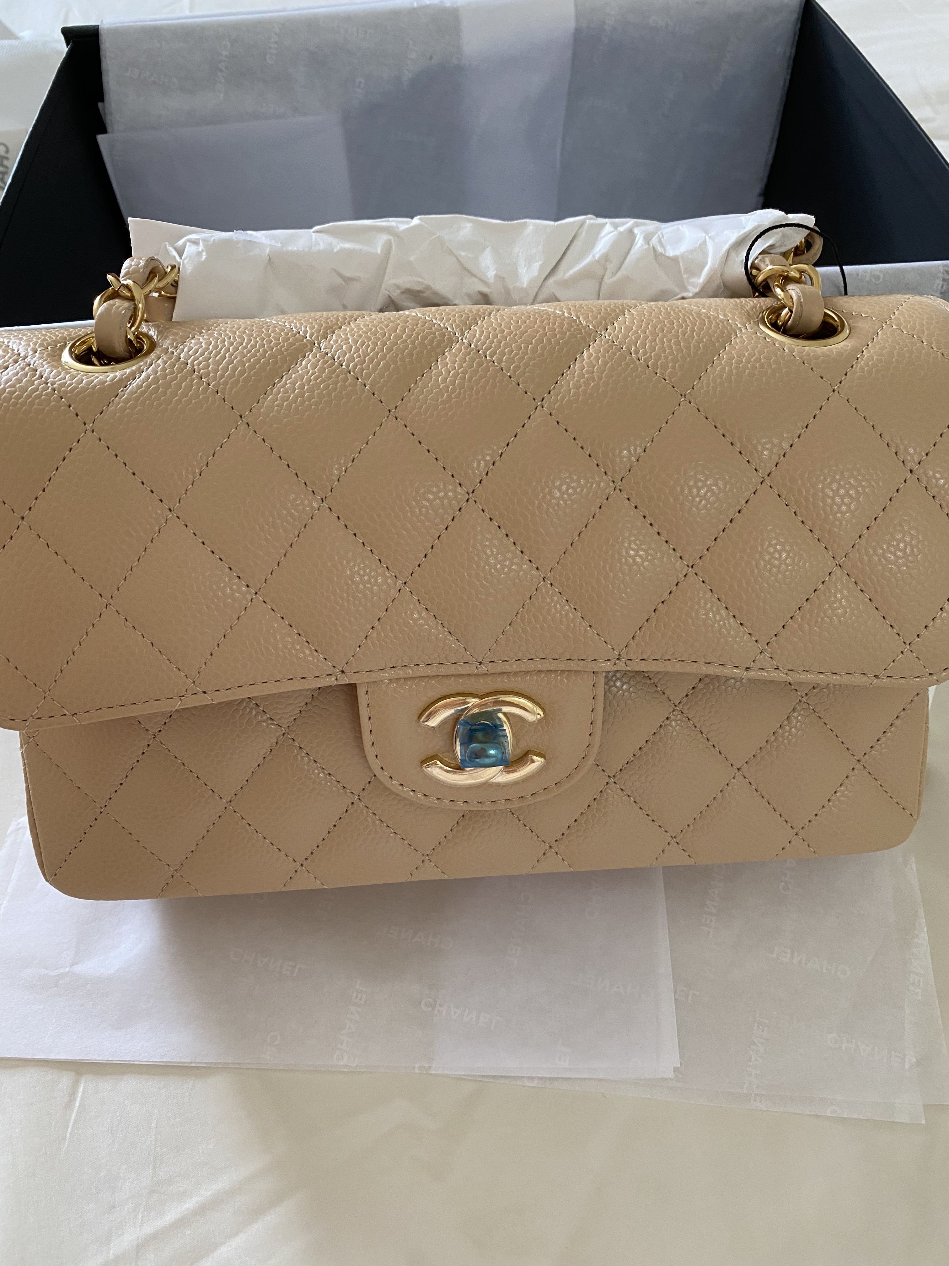 Chanel classic medium beige Clair caviar ghw, Luxury, Bags & Wallets on  Carousell