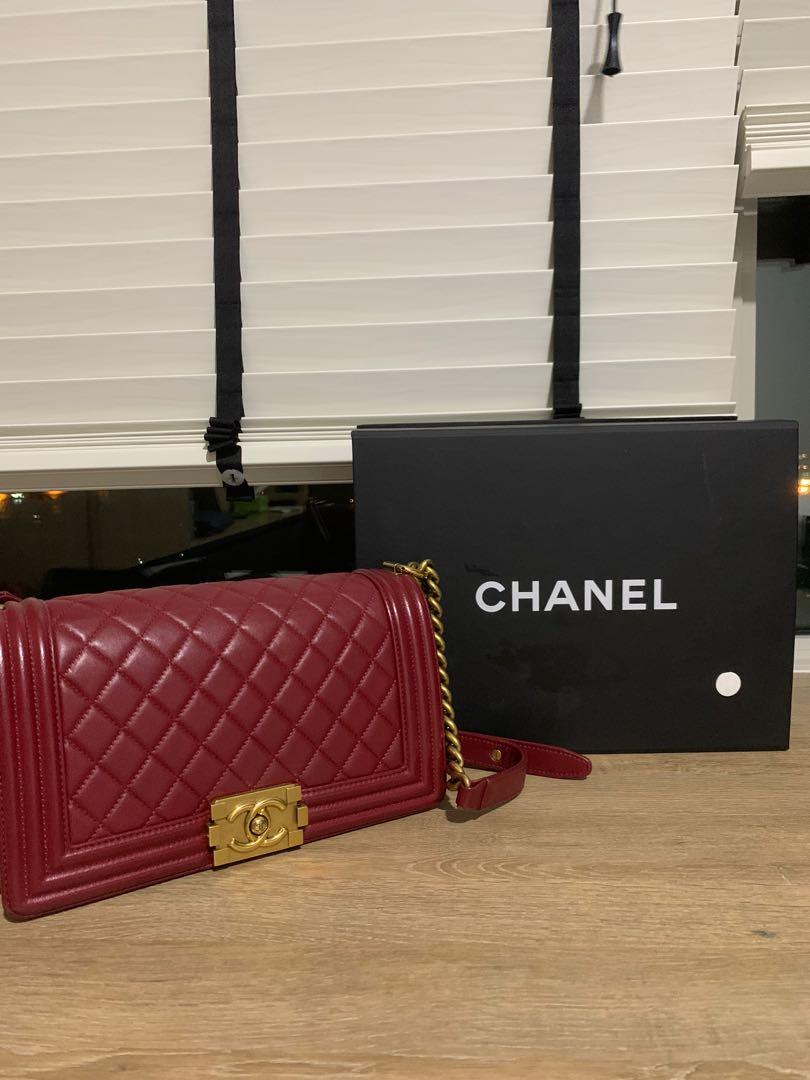 Preloved Red Chanel boy with gold hardware medium flap bag
