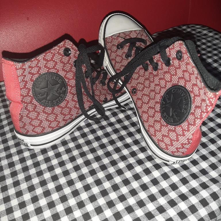 womens size 8 chuck taylors