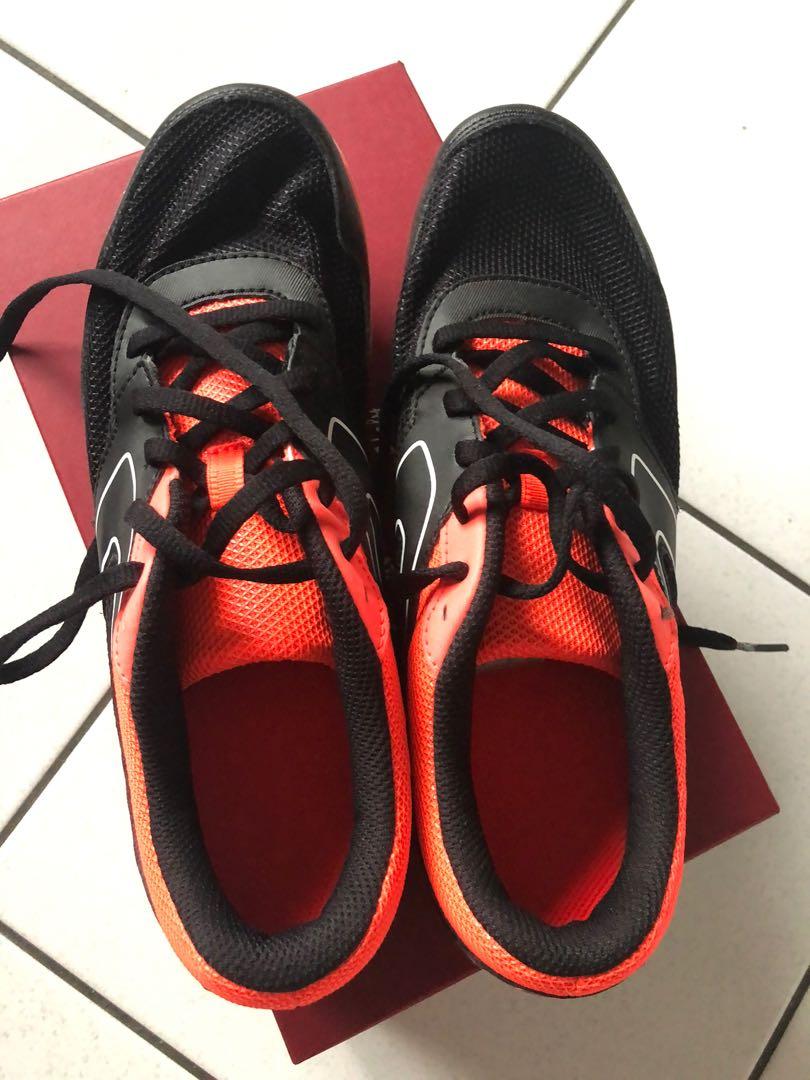 Decathlon track shoes clearance