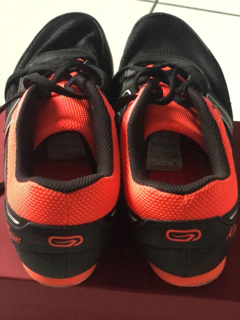 Decathlon track and field shoes almost new EU41, Women's Fashion