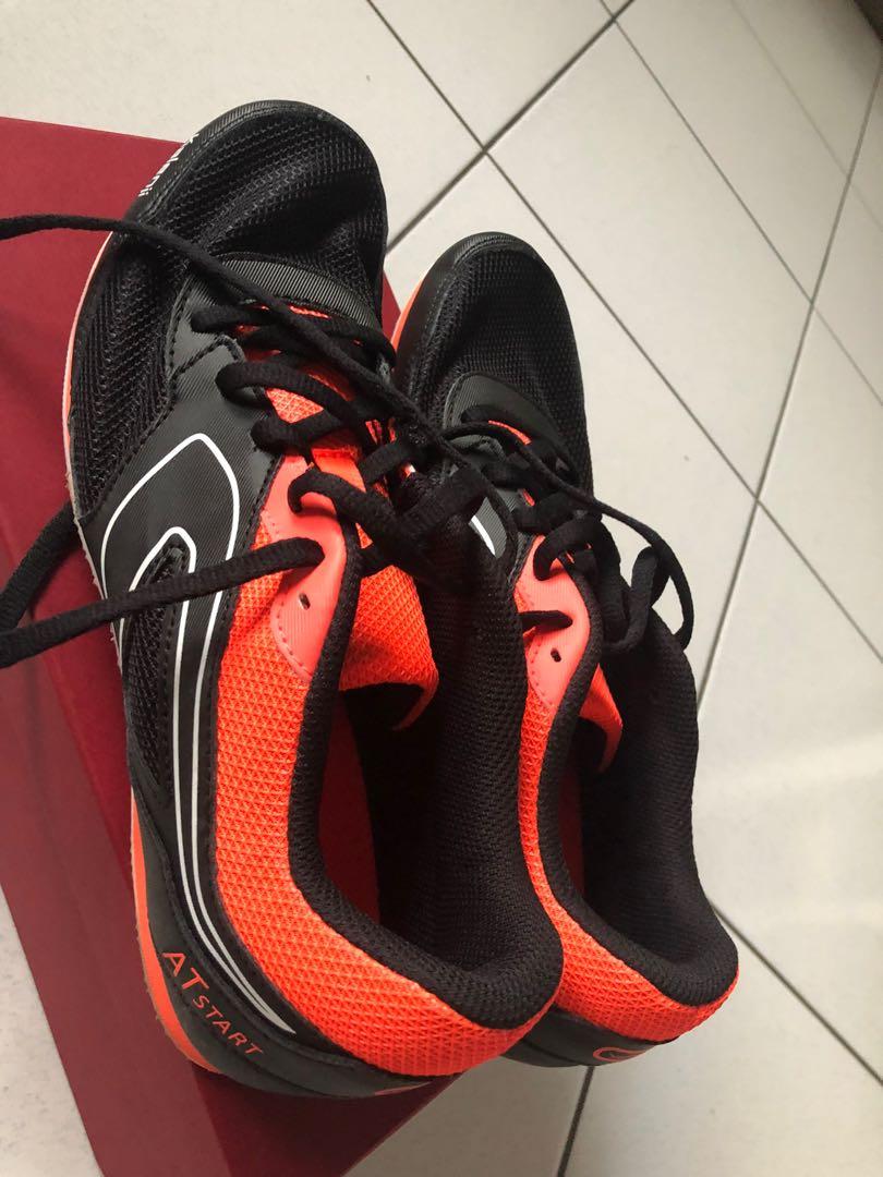 Decathlon track and field shoes almost new EU41, Women's Fashion