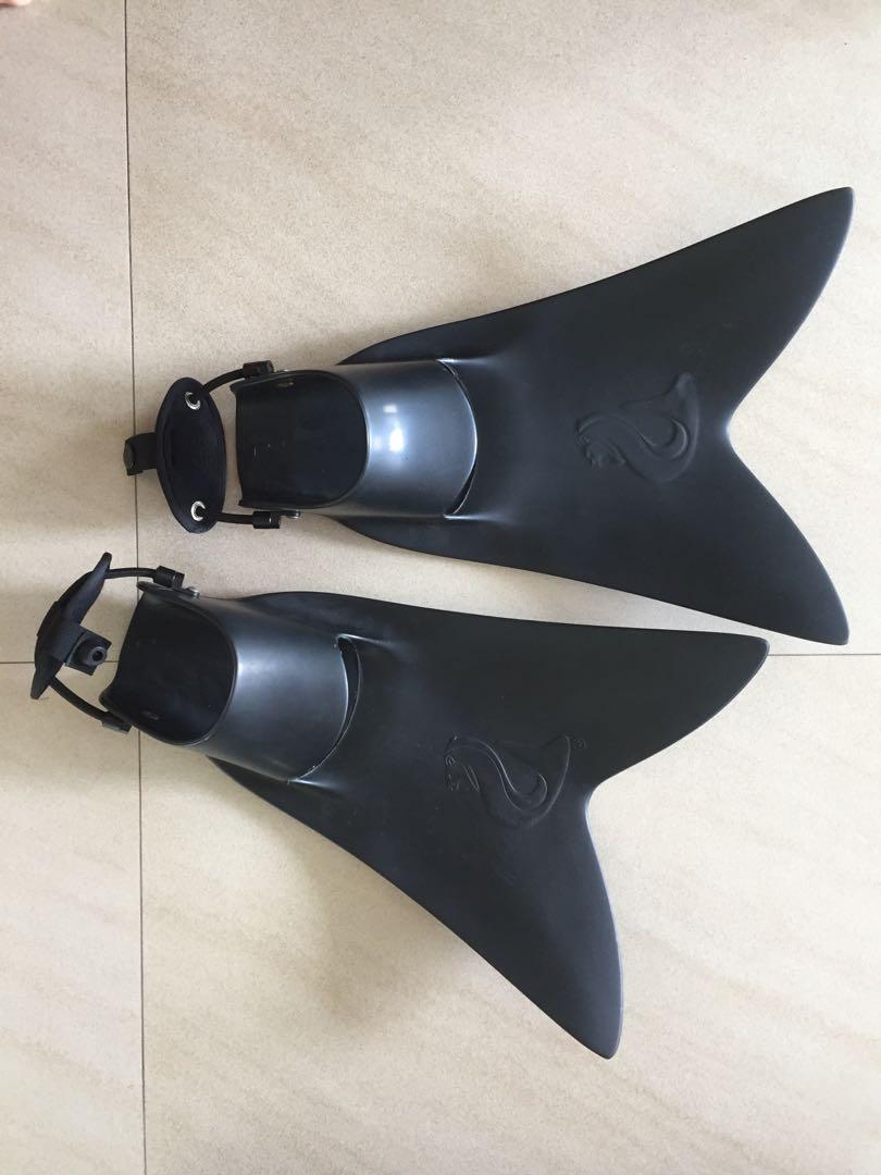 Force Fins with Bungee Straps Diving Fins
