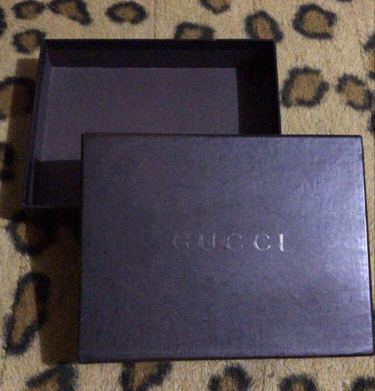 gucci wallet box