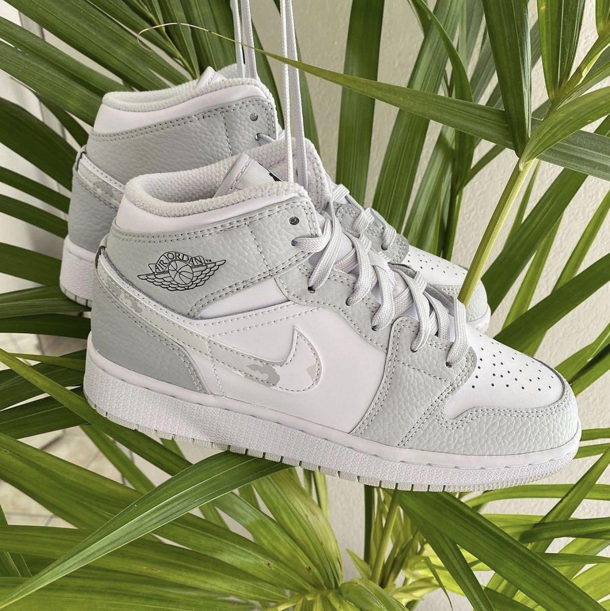 Nike air jordan 1 retro mid green camo on sale