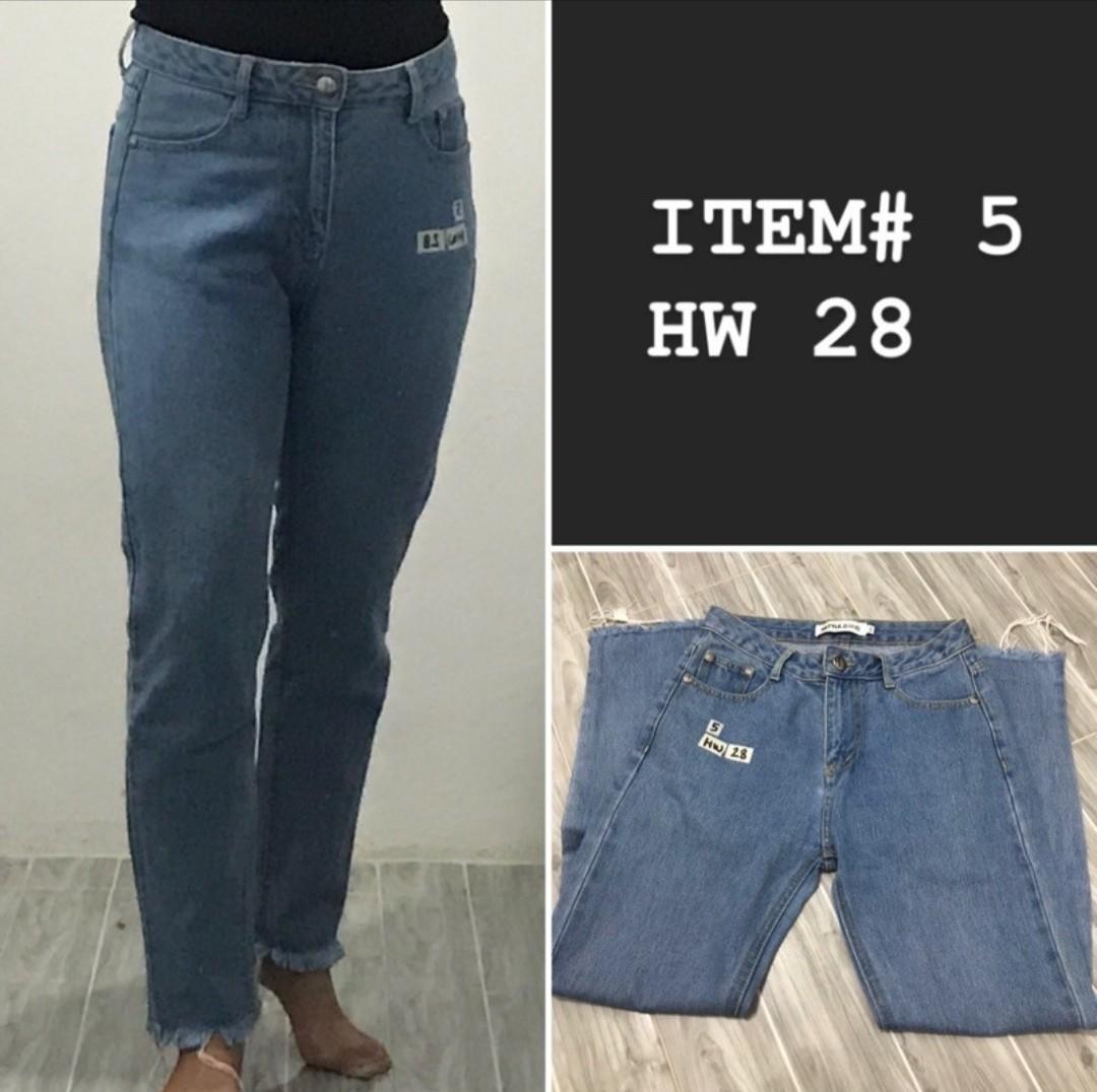 size 28 pants waist size
