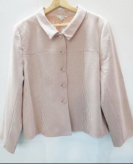 (Category: ) located in . Submitted by avo.preloved (Listing ID 1055483106, Image 1). Description: .