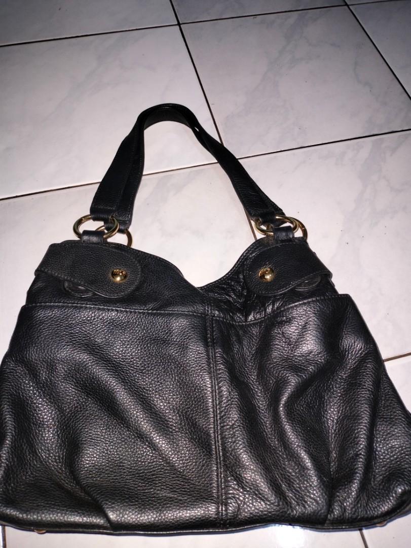 Tas kulit, Fesyen Wanita, Tas & Dompet di Carousell
