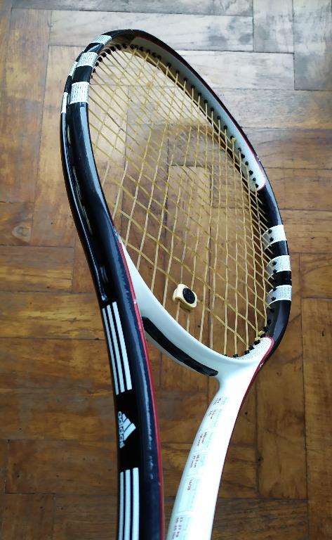 Adidas china sale tenis wikipedia