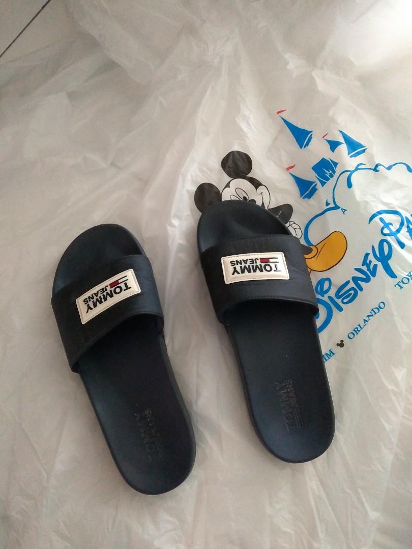 tommy jeans flip flops