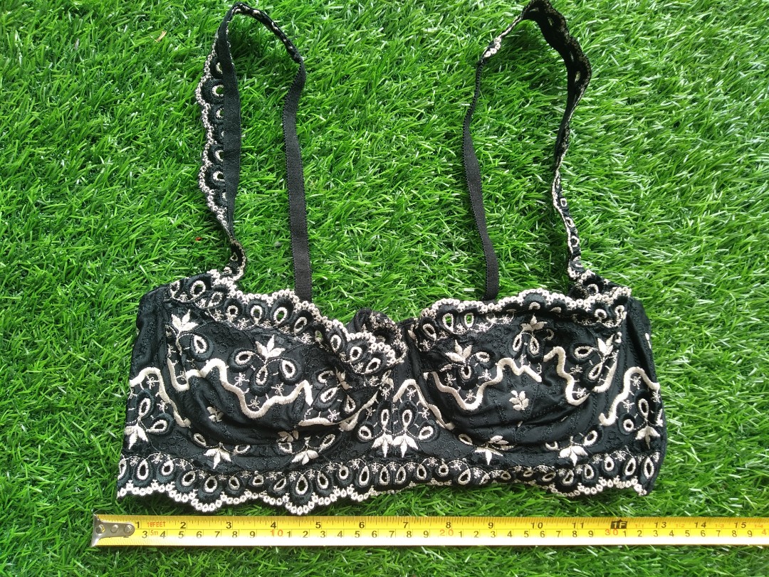bra (Size B75), Women's Fashion, Bottoms, Other Bottoms on Carousell