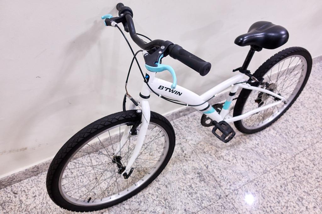 Used Decathlon BTwin Original 100 Kids' Hybrid Bike 24inch 6speed