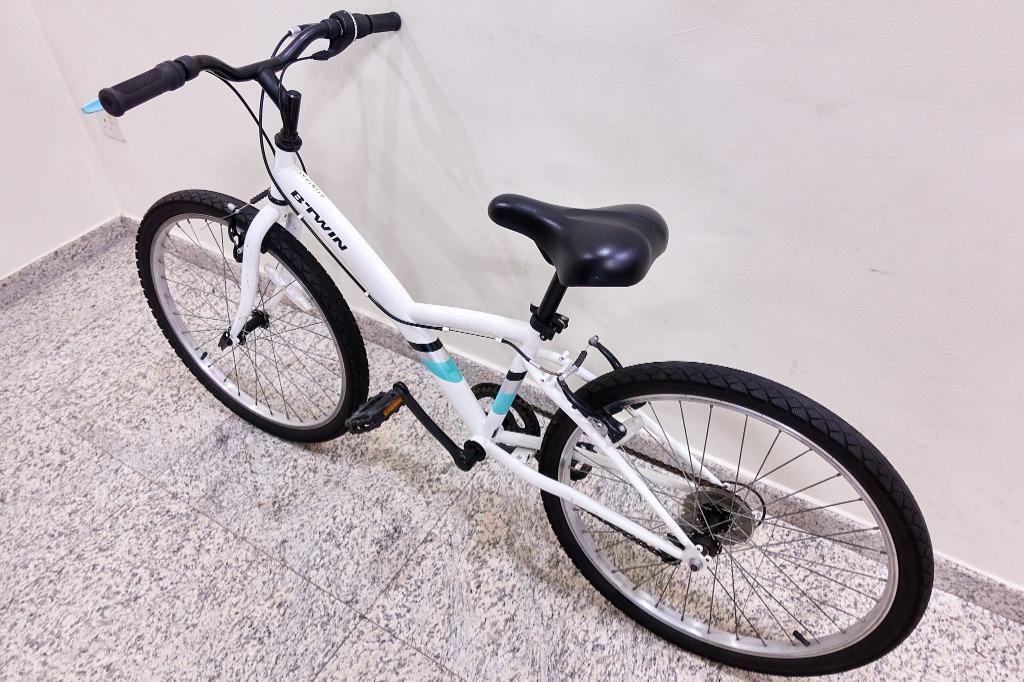 Used Decathlon BTwin Original 100 Kids' Hybrid Bike 24inch 6speed