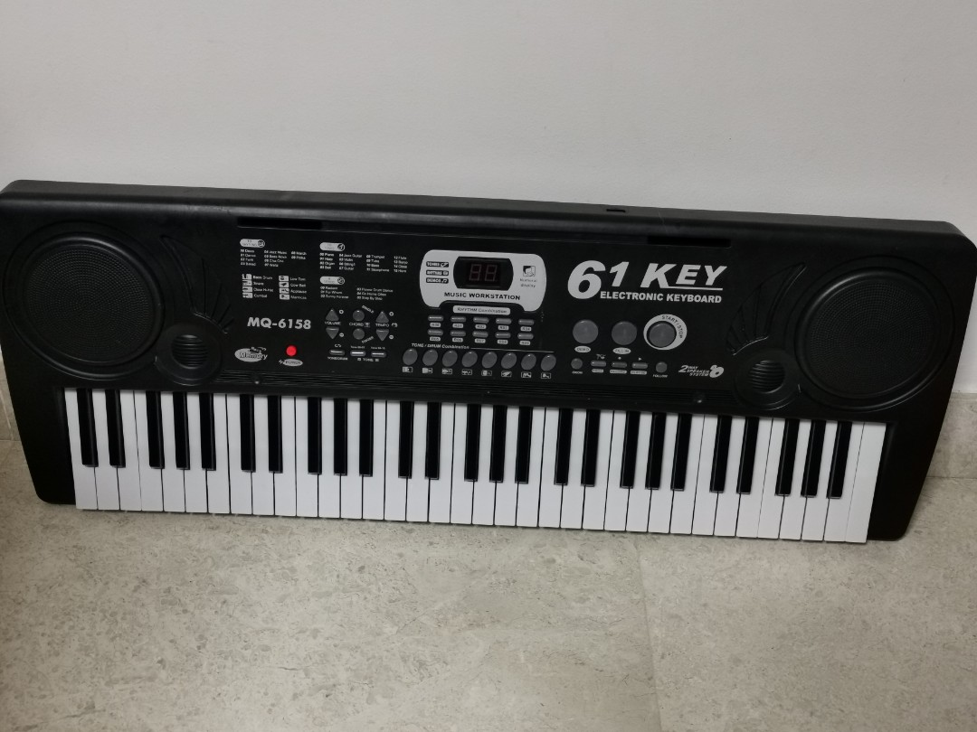 Used electronic keyboard MQ6158, Hobbies & Toys, Music & Media, Musical
