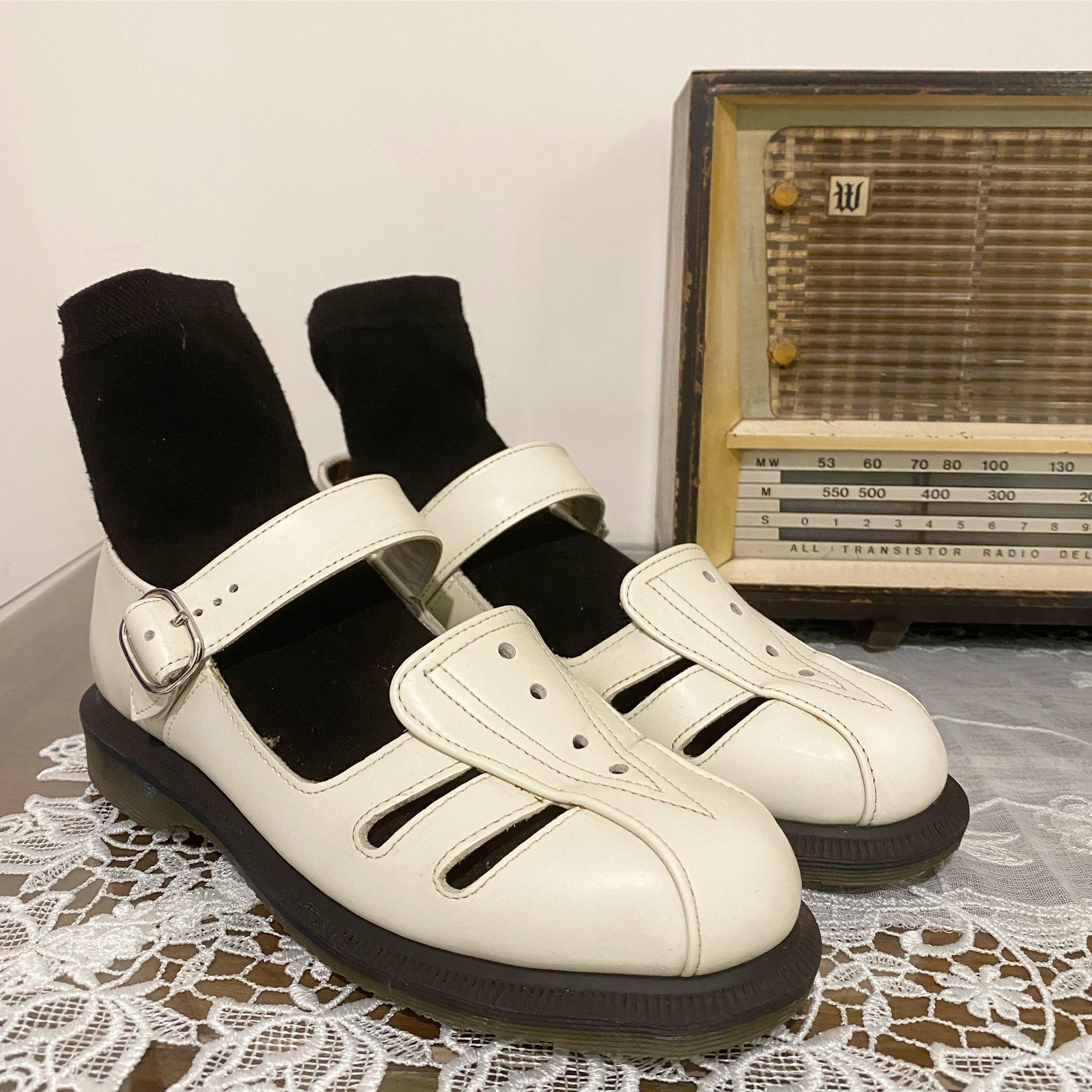 dr martens mary jane hk
