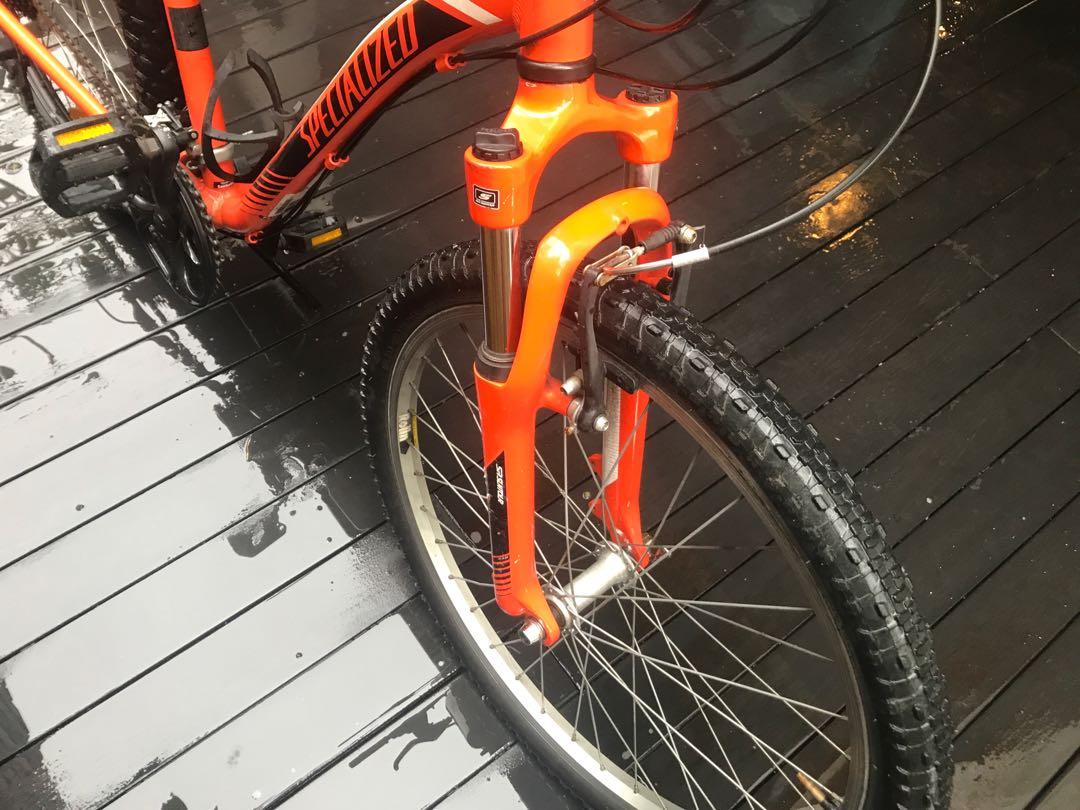 Well maintained Specialized Hotrock 24 MTB Sports Equipment