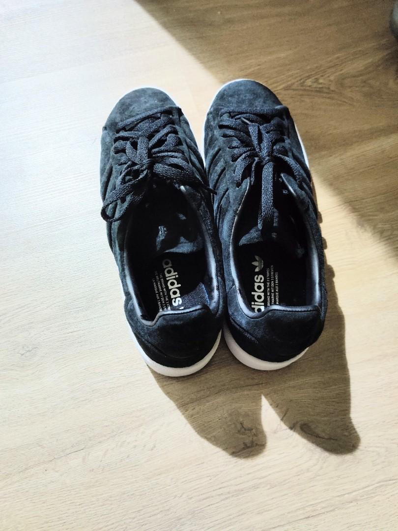 adidas flat shoes black
