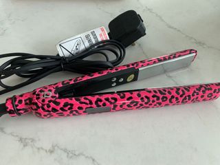 （分類：）位於 。 由 genie_b 提交（商品編號 1055756335，圖片 1）。簡介： 。