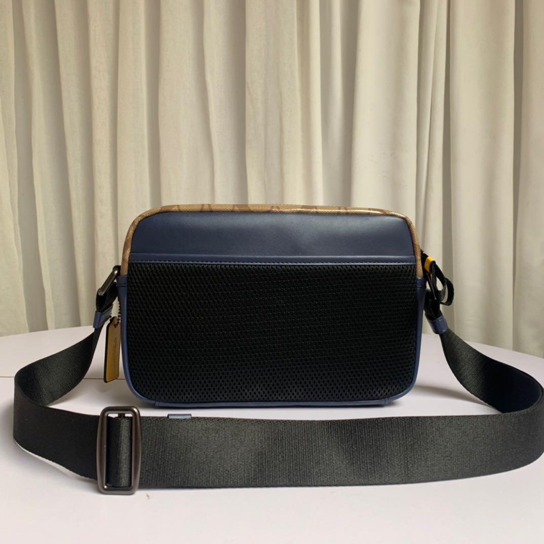 Authentic Coach Men s Edge Camera Bag 2373