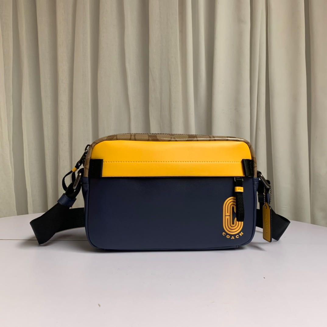 Mens crossbody camera deals bag