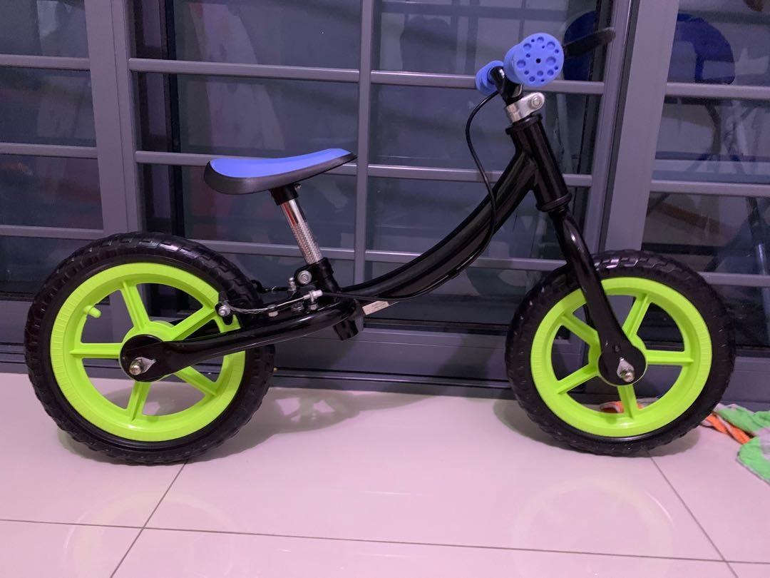 louis garneau balance bike Cinosural International School