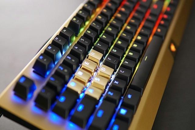 キーボード Razer BLACKWidowX gold Edition キーボード Razer BLACKWidowX gold Edition メカニカル