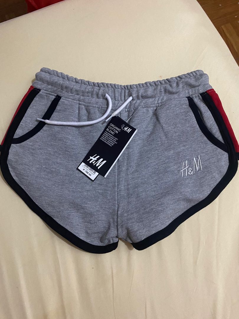 BN H M Booty Shorts Women s Fashion Bottoms Shorts on Carousell