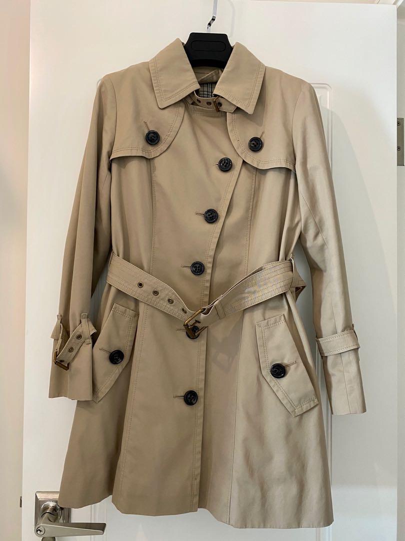 Burberry Blue Label Trench Coat, 名牌, 服裝- Carousell