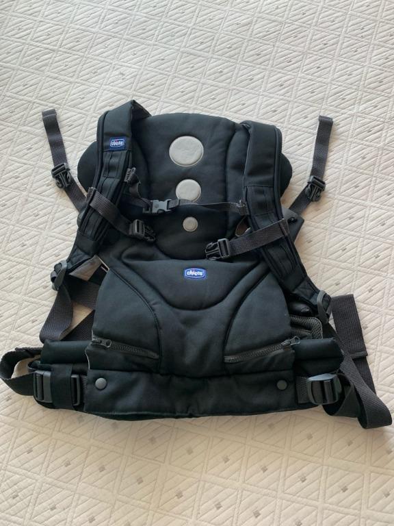 Chicco baby carrier 2025 close to you