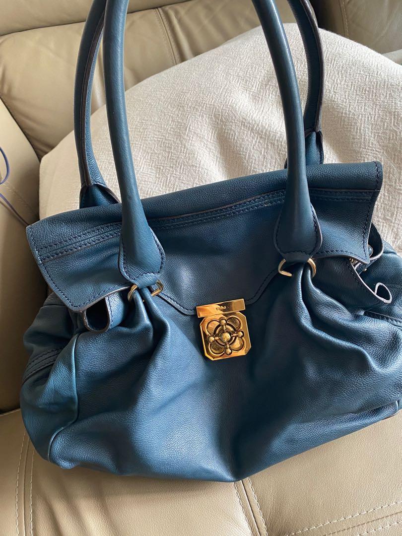 Chloe Elsie bag Women s Fashion Bags Wallets Shoulder Bags on
