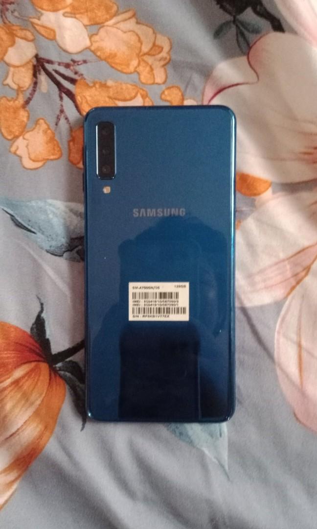 Defective A7 Samsung cellphone (2 years used) (Category: Samsung) located in Bulacan. Submitted by bigbabyruth (Listing ID 1055695643, Image 2). Description: Defective A7 Samsung cellphone (2 years used) 1) wont power on 2) lcd problem (as per Samsung hotline based on initial report) 3) 2 years used 4) cellphone only.