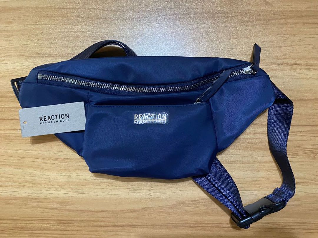 Kenneth cole 2025 reaction fanny pack