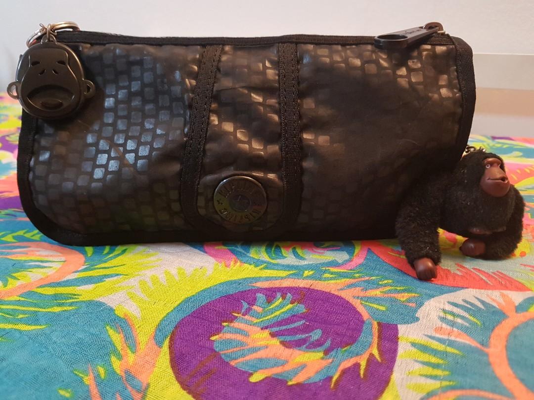 Kipling hotsell clutch bag