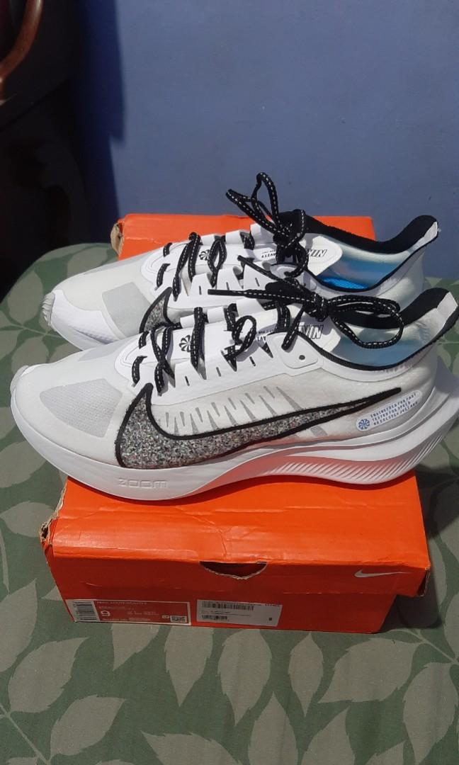 Nike zoom gravity peso 2025