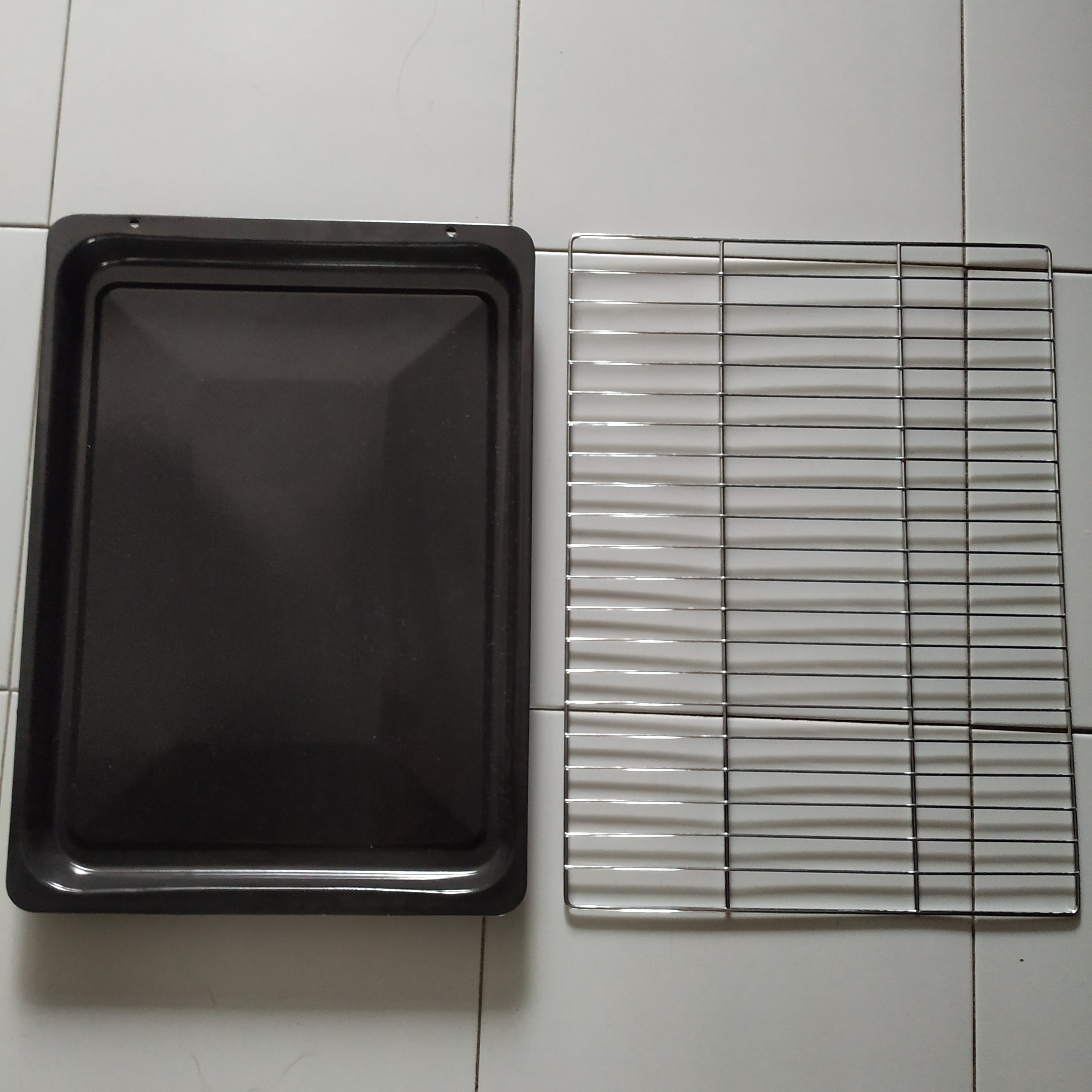 Oven tray and rack, TV & Home Appliances, Kitchen Appliances, Ovens