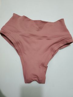 （分類：）位於 。 由 sunniie 提交（商品編號 1055681927，圖片 1）。簡介： 。