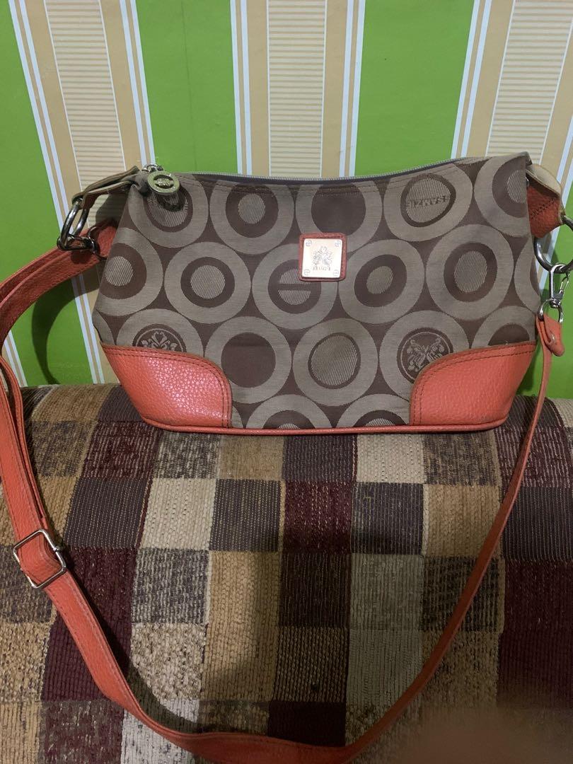 Ssamzie sling on sale bag