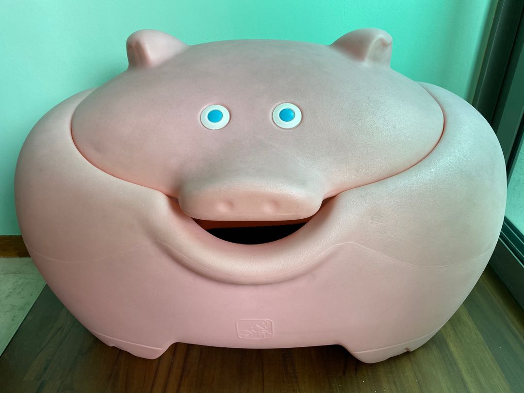 Step 2 hotsell pig toy box