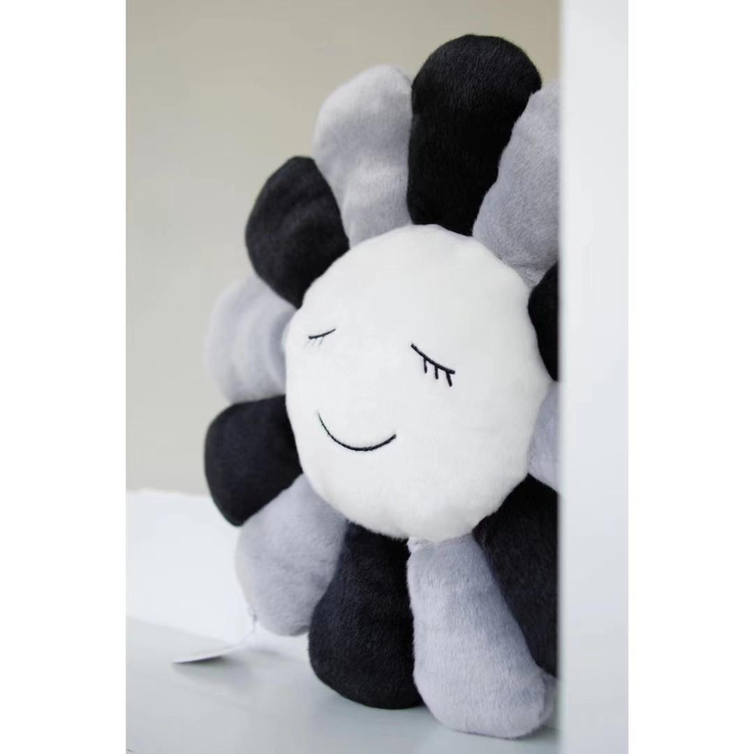 black murakami pillow