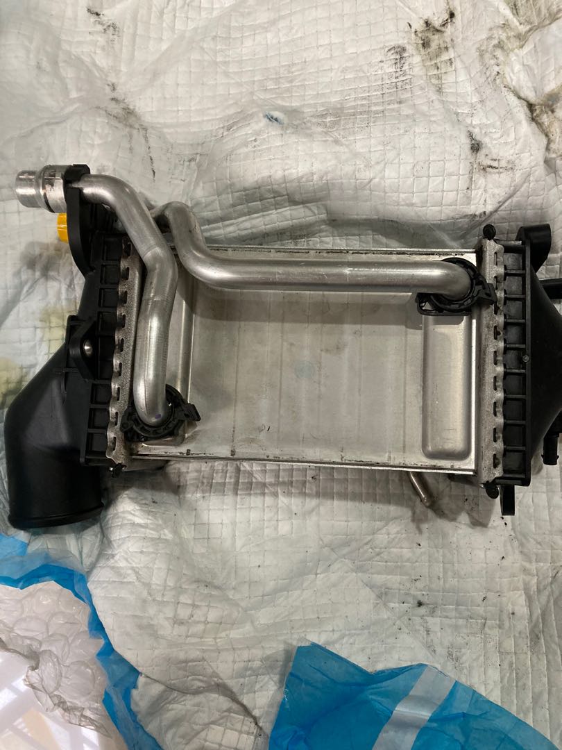 Use c300 intercooler for w205, Car Accessories, Accessories on Carousell