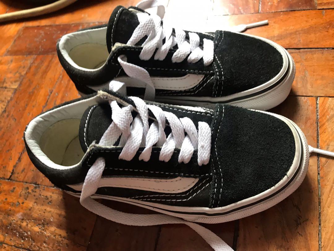 vans old skool youth size 4